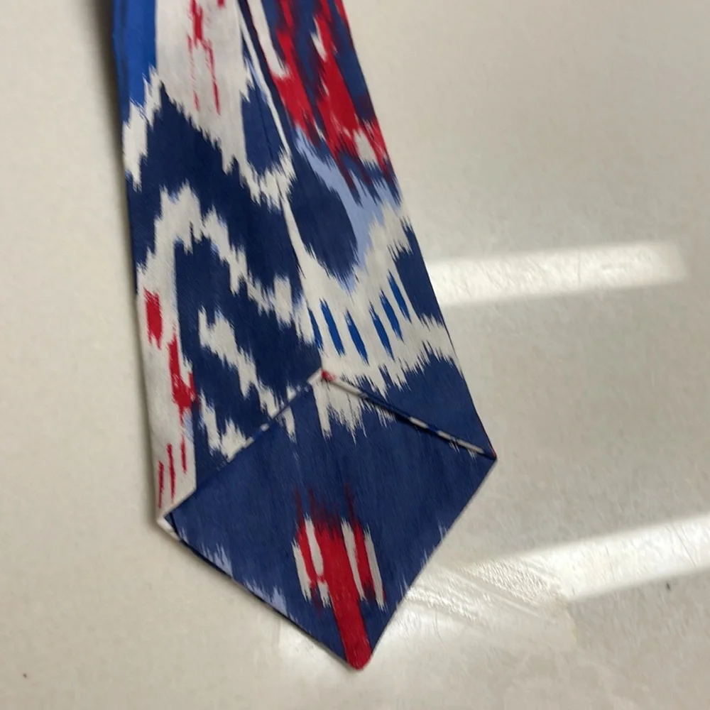 Oscar de la rentA boys tie